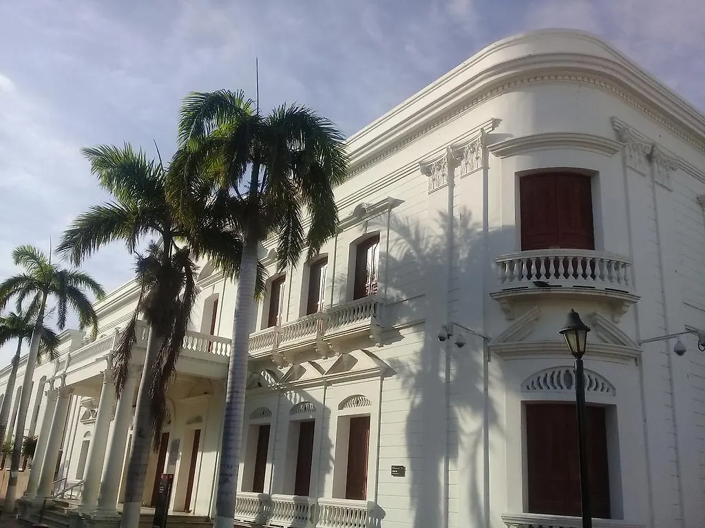 Edificio Huasipungo Apto. 3B Apartamento Santa Marta